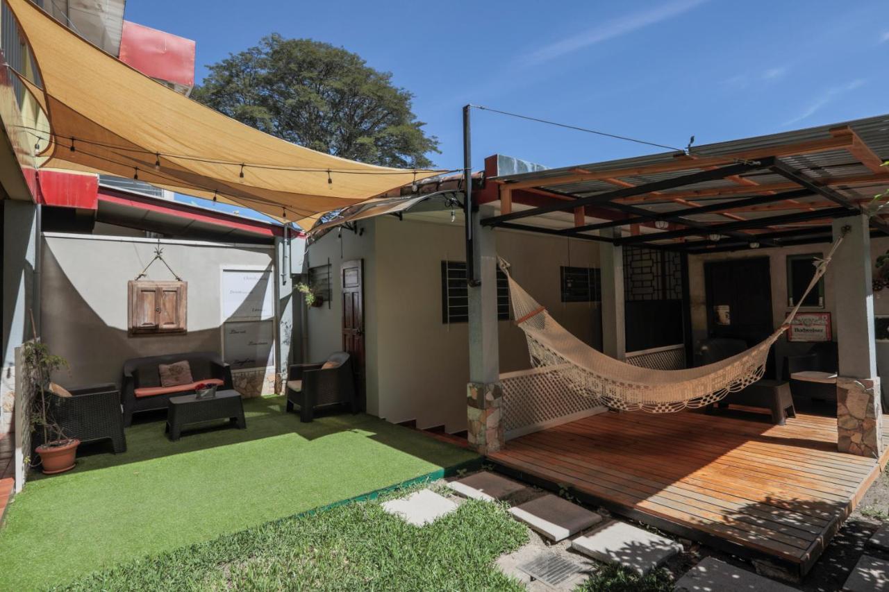 Hostal San Benito 圣萨尔瓦多 外观 照片