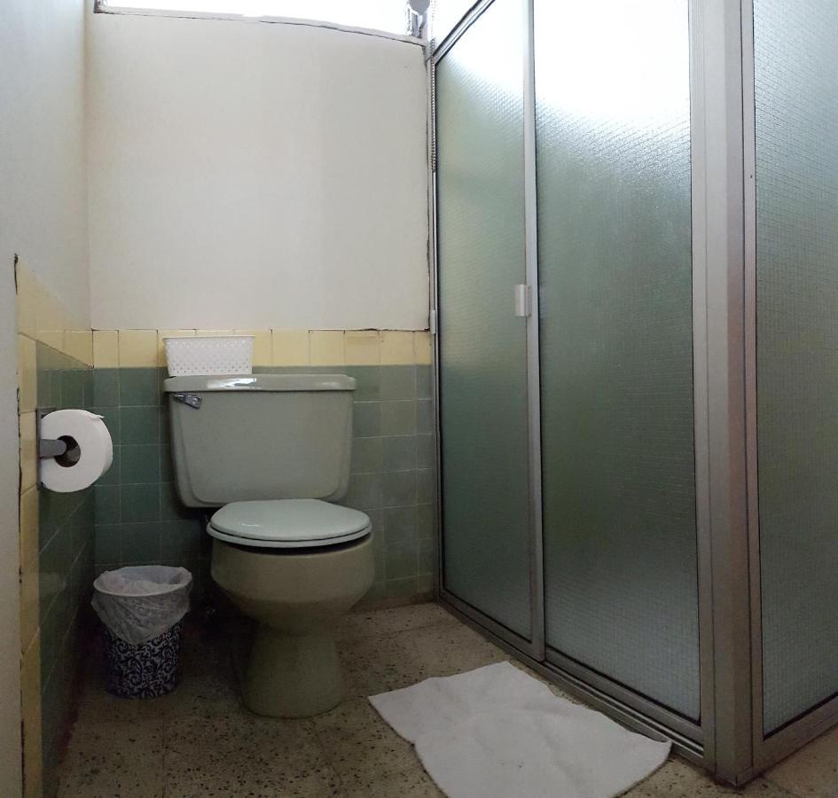 Hostal San Benito 圣萨尔瓦多 外观 照片